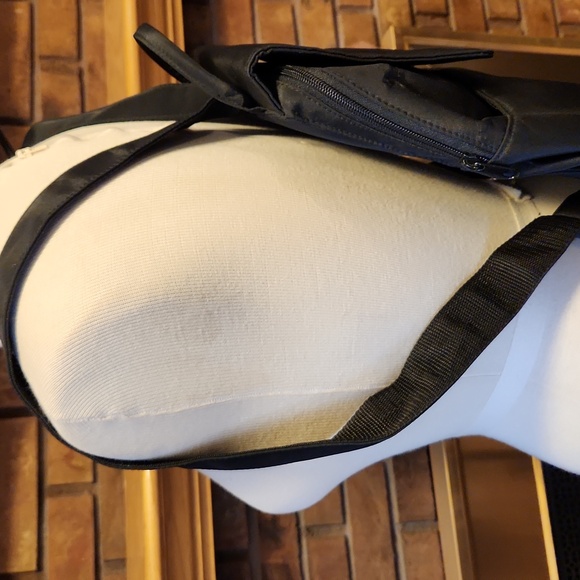 Disney Mickey And Minnie Mouse Black Backpack - Picture 5 of 15